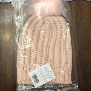 NWT Jaanuu knitted toque